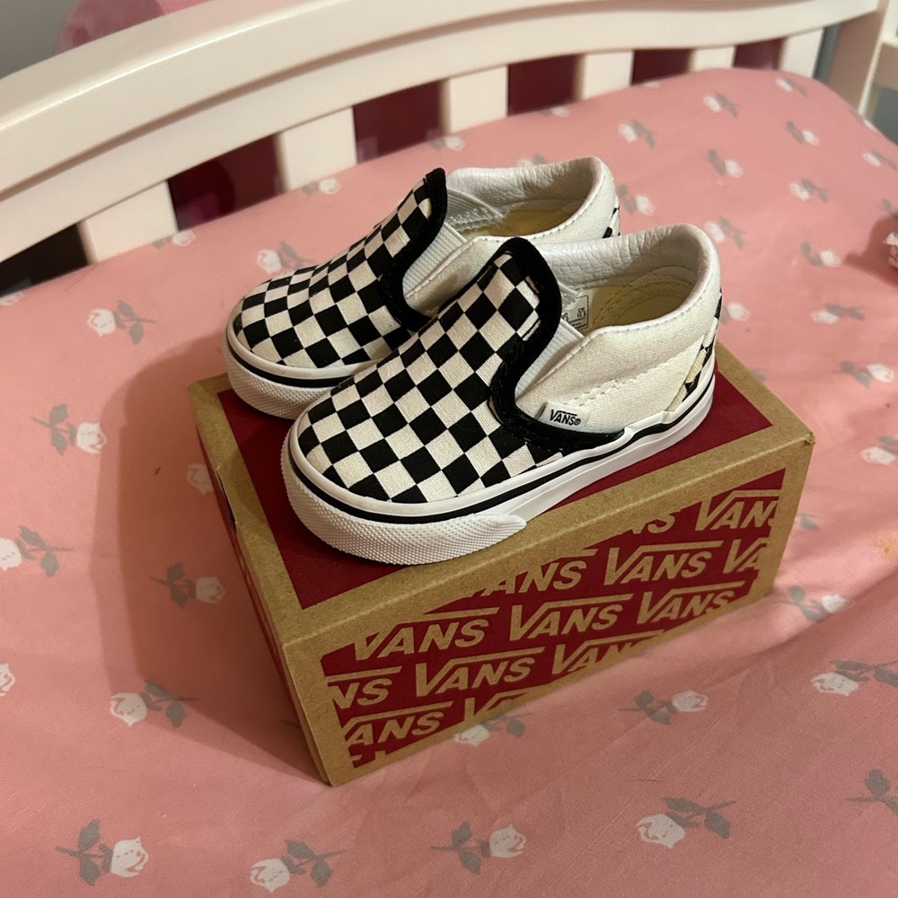 Toddler size 4 Vans